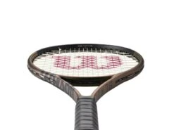 Wilson Blade 98 (16x19) V8 -Best Tennis Equip Shop wilson blade 98 16x19 v8 2